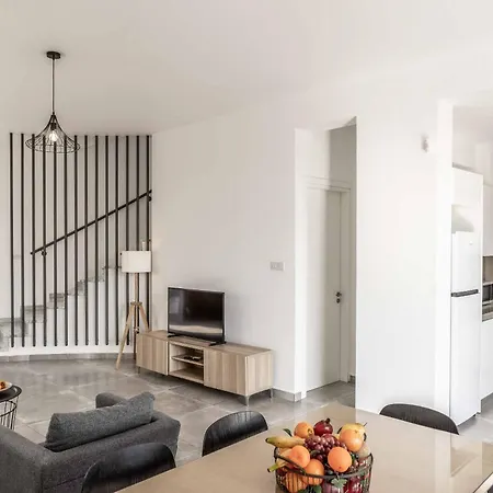 Yria Villa